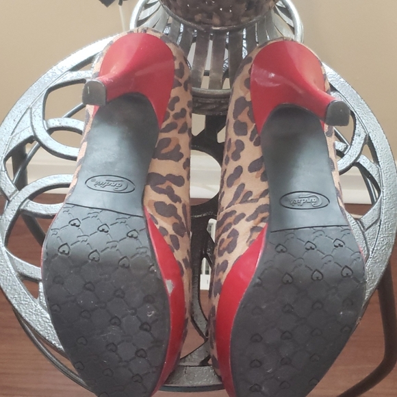 🐆Animal Print Red Bottom Stilettos 👠 - Picture 5 of 5